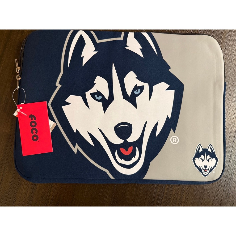 UConn Huskies Foco Brand Laptop Zippered Sleeve 15 x 11- NWT
